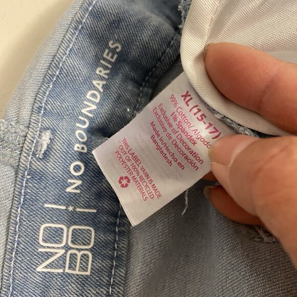 Y2K No Boundaries BlueDenim Bib Overall Shorts Girl Women Junior XL Embroidery - Picture 3 of 8